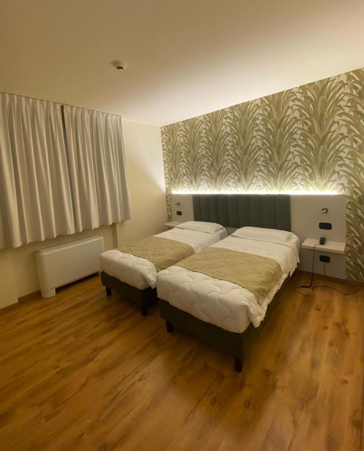 Hotel Riz B.B San Genesio ed Uniti Esterno foto