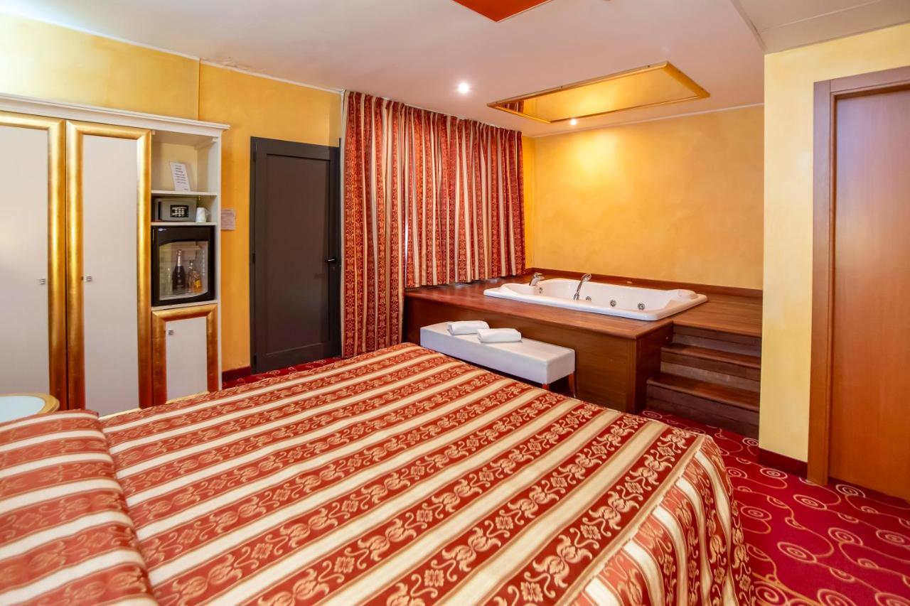 Hotel Riz B.B San Genesio ed Uniti Esterno foto