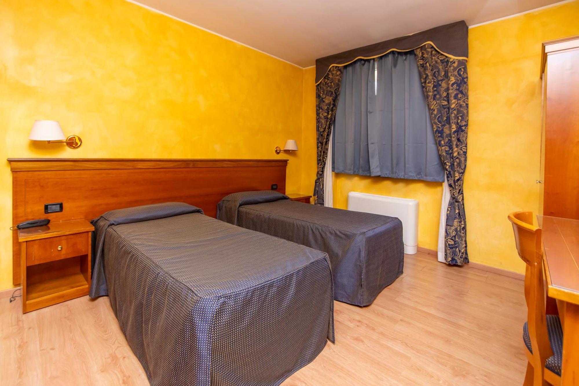 Hotel Riz B.B San Genesio ed Uniti Esterno foto