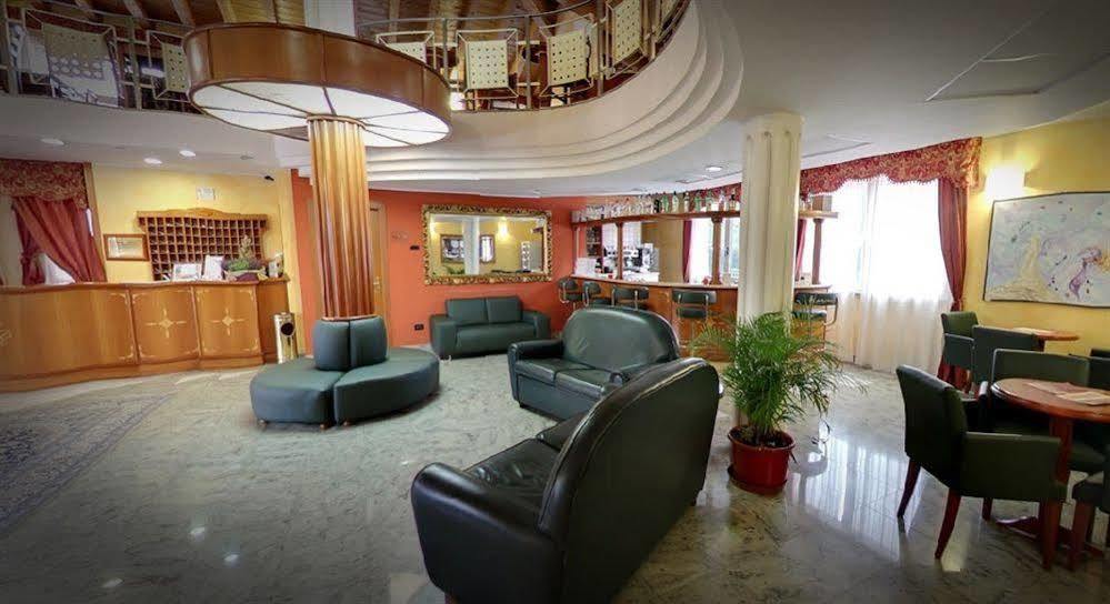 Hotel Riz B.B San Genesio ed Uniti Esterno foto